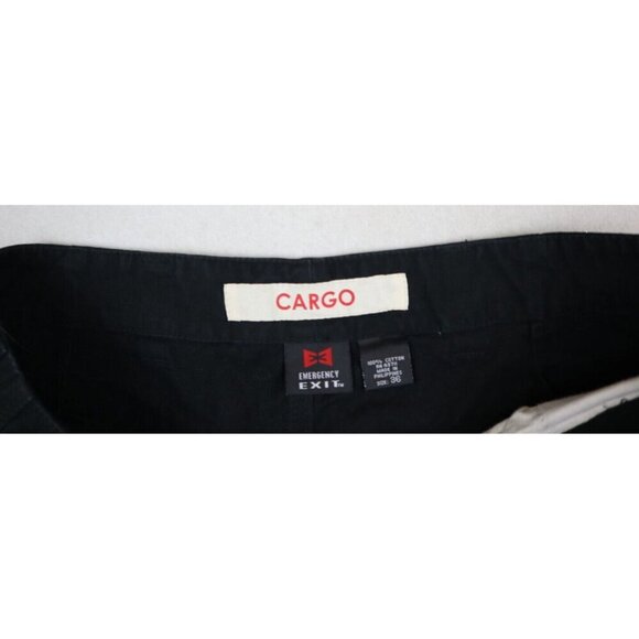 EMERGENCY EXIT - MEN'S BLACK CARGO SHORTS - SIZE 36 - Picture 5 of 10
